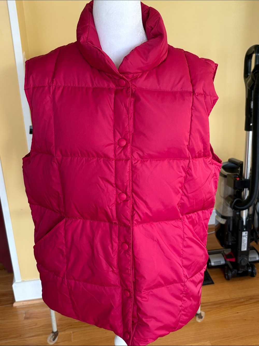 Lands' End Women's Puffer Vest in Bright Pink